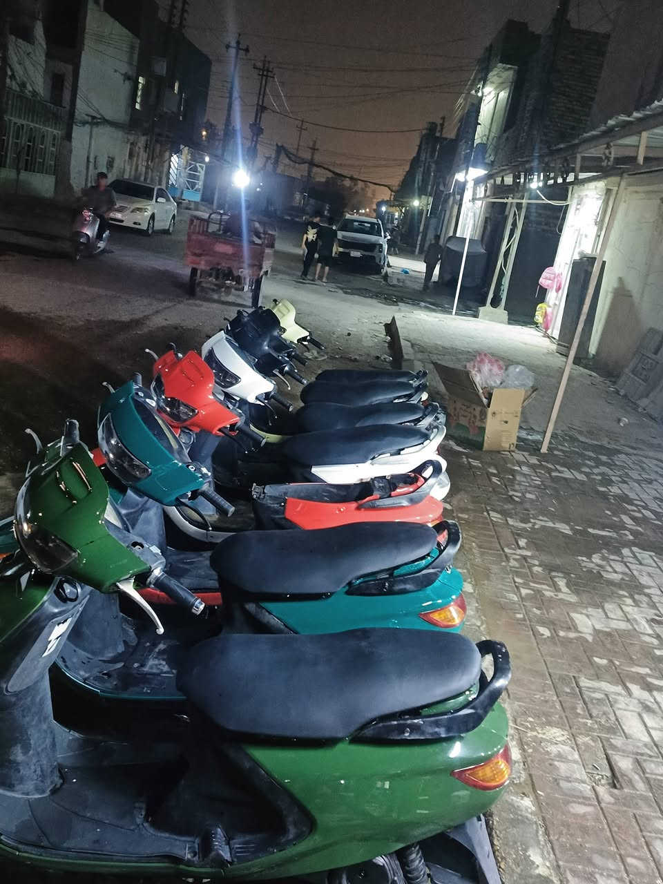 حاويه • دراجات • قفل