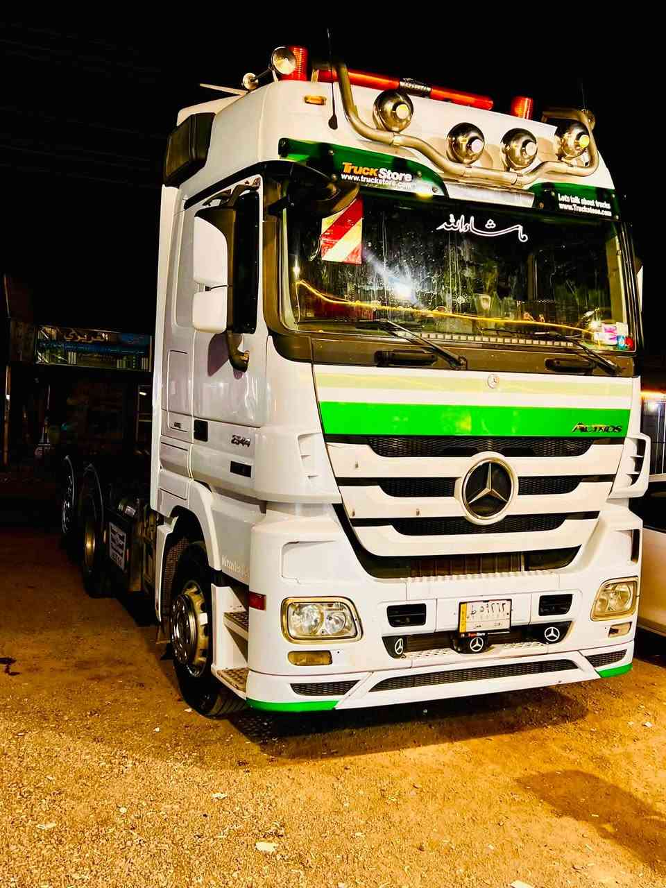 للبيع اكتروز موديل 2008 محدثه حواجب حجم 2544 فول مواصفات رقم بغداد بدون اضباره مفحوصه وباقيه ع كمرك للاستفسار هذه رقم
 ***********
