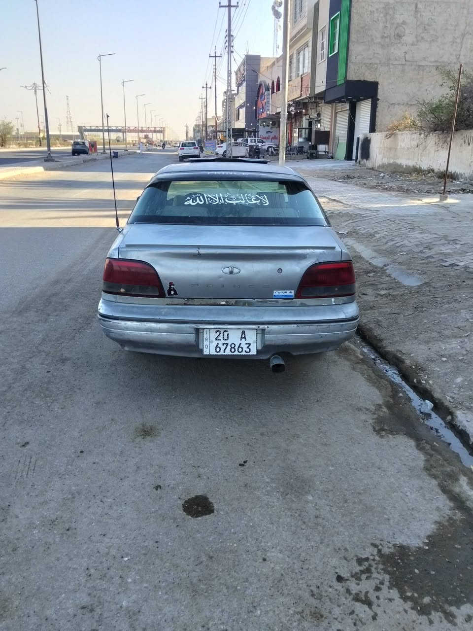 السلام عليكم سيارة دايو برنس فراشه موديل 96 كير أوتو رقم ديالى انكليزي هزه جديده سنويه لحد 29 تبريد شغال سياره بلاديه بدون صبغ سياره حلوه ناعمه السعر 32 وبيه مجال مكان السياره ديالى بعقوبة الاستفسار الاتصال على رقم ***********

