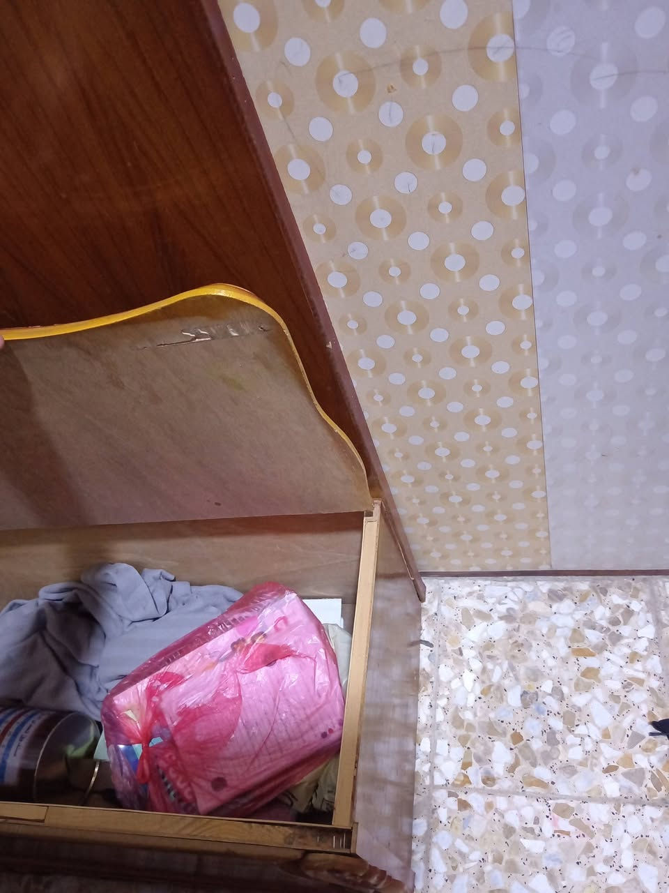 ميز مرايه • زاويه • كوفه