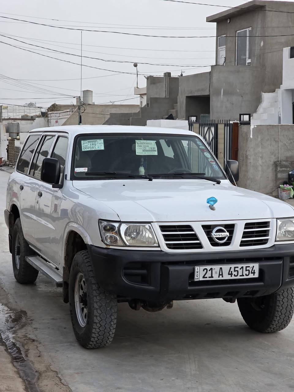 نیسان پەتڕۆڵ مـۆدیل2003 ناو سـپـی بـێ بـۆیاغ بـێ سـارد سەنەوی نـوێ کۆبۆنی بـەنزینی هەیە گێرو مەکینە بەشەرت نەکراوەتـەوە (280)هەزار ڕۆشـتوە لـۆک لـۆکە هەمـوشتی بەشەرتە گێرو مـەکینەو ئـەکسل نـمونە لەجوانی سعر‌‌[132$]ومەجال ژم‌‌[***********] شوێن کەرکوک
