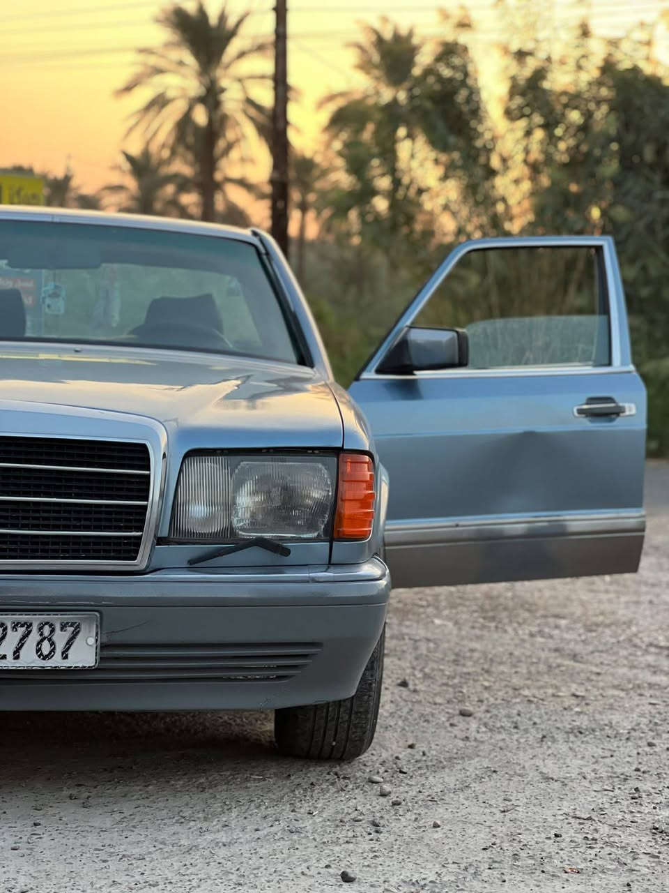 مرسيدس ١٩٨٧ • محرك ٣٠٠٠ • رقم بغداد