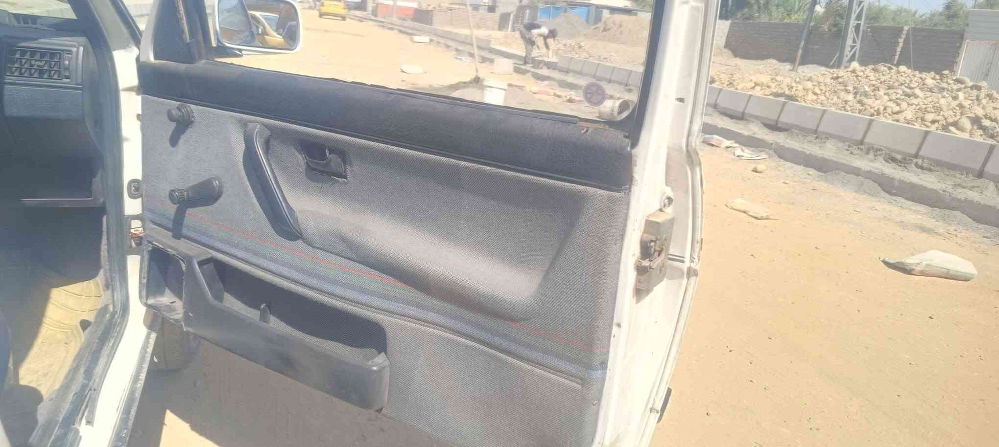 سلام عليكم كولف مديل 88 تك باب سياره بدون صبق فقط دوير مصلحه رقمه مصطره سنويه يله31 سعرها مناسب ومستعجل على بعتها سياره بلادي 
سعرها 23 وبيها مجال مكاني موصل القوسيات رقمي ***********
