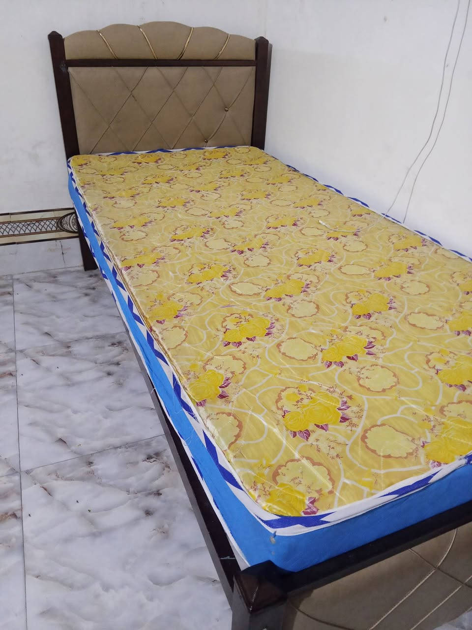 سلام عليكم جرباية نفر عدد 2 مع دواشك ضغط استعمال قليل نضافة 75 بالمية ***********  كوفة
