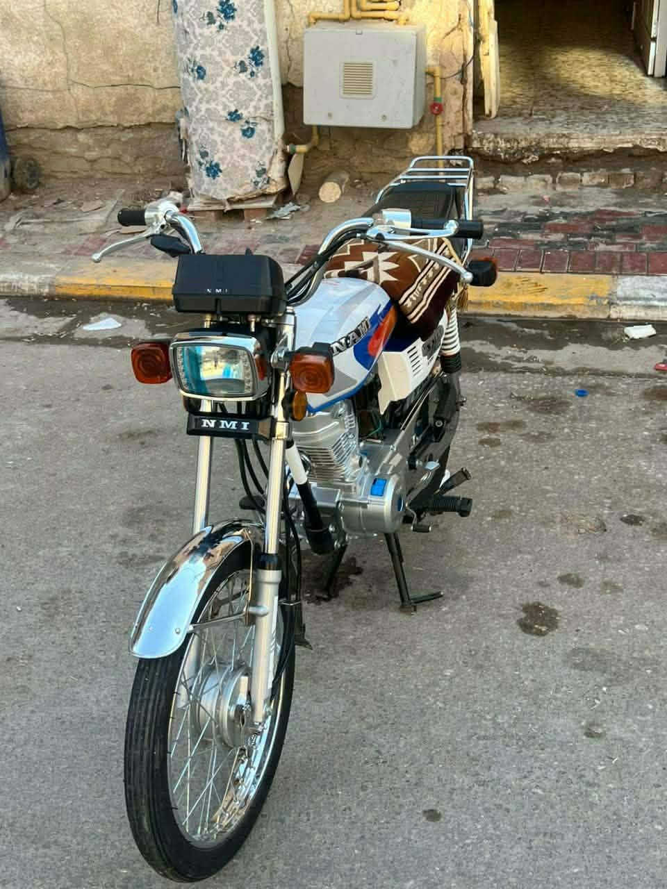 سلام عليكم دراجه نامه شلامجه موديل 23 شاصي 22 نامه دراجه مكفوله من برغي لل برغي أوراق أصولي7 ورقات  مدفوع كمرك يعني بس الوكيل يبصم الك  تستلم الرقم  بس شراء  يجي خاص السعر (( مليون و 300 )) بيها مجال للطيبين 
المو شراي لا تعبني فدوه 
***********
