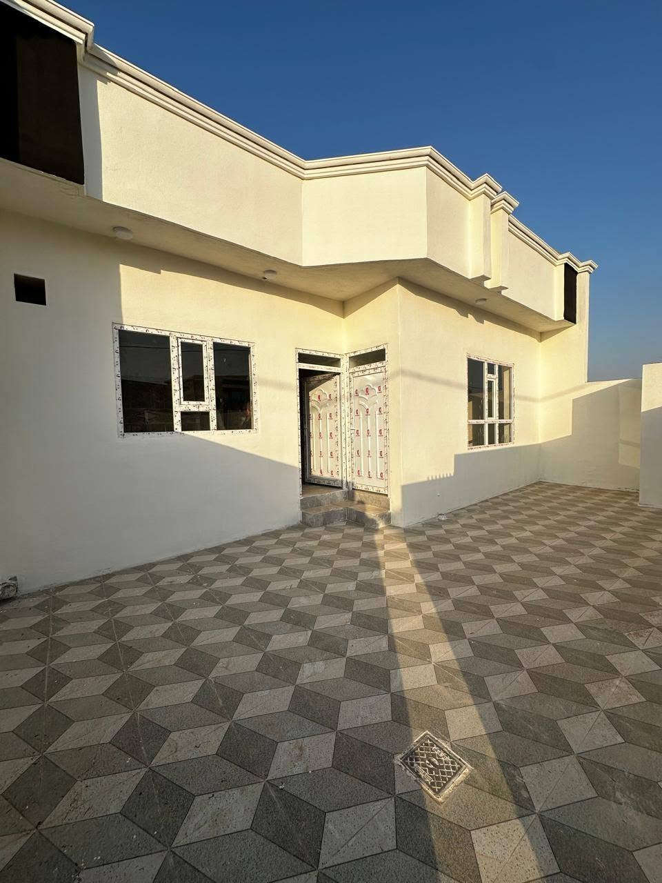 🏡 للبيع بيتان جديدان – بناء حديث
يتوفر بيتان جديدان للبيع، مساحة كل بيت 125 متر مربع، بتصميم مرتب وبناء جديد.
🔹 تفاصيل كل بيت:المساحة: 125 م²
• غرفة نوم
• صالة استقبال
• هول
• مطبخ
• بناء جديد
📍 الموقع: [الحويجة - البگاره]
💰 سعرالبیت الواحد : 33 مليون 
📞 للأستفسار: ***********
