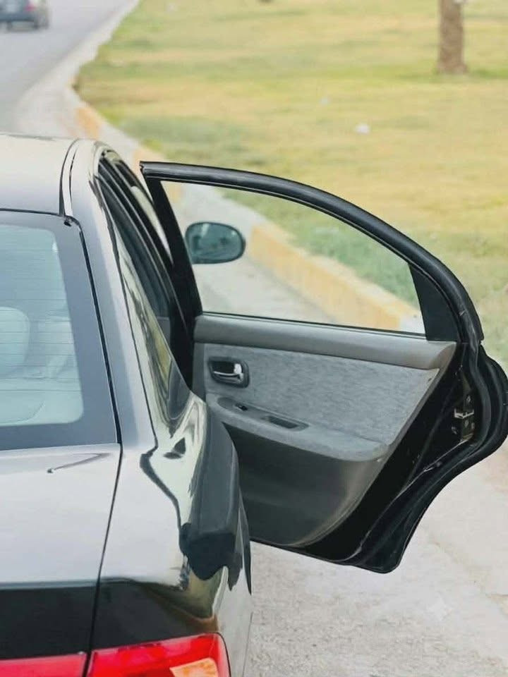 اوبتيما خليجي ٢٠٠٣ محرك ٢٠٠٠ دوش جاهزة كير ومكينة وحدادية وتبريد . مصبوغة عام جمالية . مابيها ضربة . رقمها بغداد ومكانها بغداد الدورة سعرها 57 
*********** واتساب
