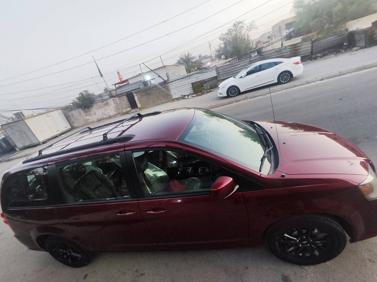 السلام عليكم 2020 كلين بدون حادث
دوج كرفان موديل 2020 جي تي كلين تايتل بدون حادث 
اعلى فئة ابواب وجنطة كهرباء كشنات امامي كهرباء وتدفئة 
تدفئة ستيرن وجام 
مثبت سرعة 
مانع انزلاق 
ماشية 92 الف كيلو 
ارقام بصرة مشرع وطني تحويل بأي مكان 
***********
السعر 20$
