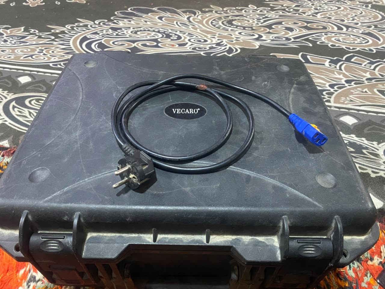 جهاز مكسر للبيع الجهاز نضيف كلش مثل ما موضح بل صوره تجي اشغل وتاخذه وبيك خير وتدلل مكاني كربلاء المقدسه رقم الهاتف ***********
