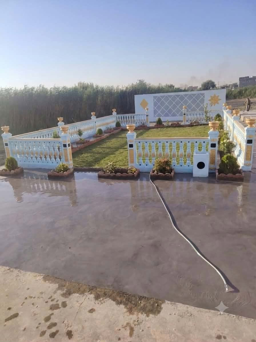 قال الله تعالى ﴿وَقُلِ اعمَلوا فَسَيَرَى اللَّهُ عَمَلَكُم وَرَسولُهُ وَالمُؤمِنونَ....
﴾ [التوبة: ١٠٥] بعد التوكل على الله متوفر  قالب سياج  حدائق سعرالمتر8 هاذة جزء من شغلي اتمنا ينال اعجابكم  وحياكم الله للأستفسار الأتصال.***********
..
