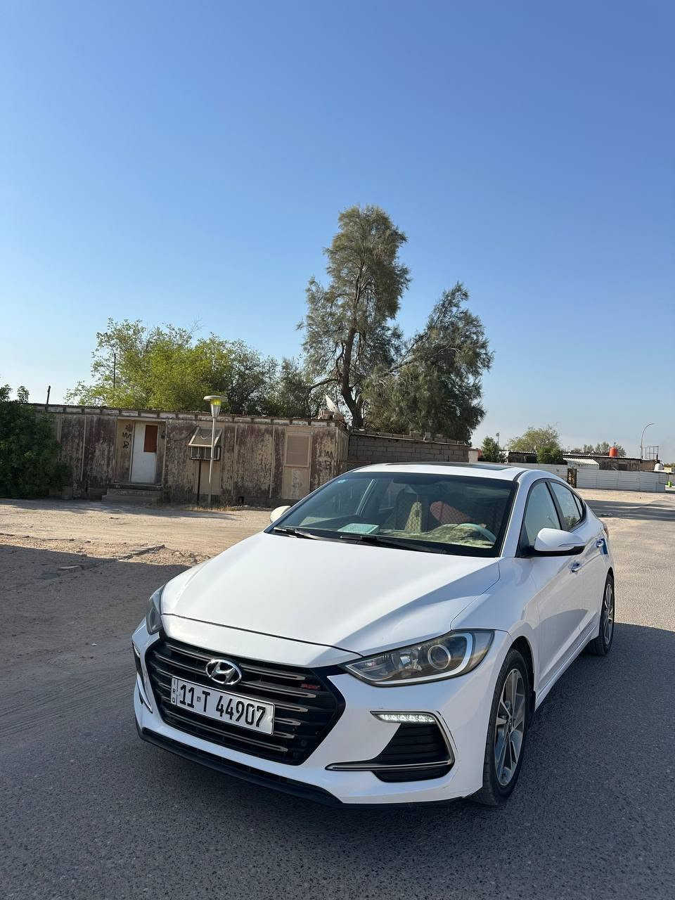السلام عليكم مكلف بالنشر فقط لحد يراسلني 
للبيع النترا سوبر
موديل 2018
محرك 2000دوش 
فول عدا البصمه
فتحه سقف
لايت LED
منظومه زينون عالي 
شاشه اندرويد اوتو كار بلي 
مري شفط
اشاير بالمري 
حساسات امامي خلفي 
تبريد قطعتين 
تحكم ستيرن 
3 انظمه ايكو نورمال سبورت
السياره جاهزه من كلشي وخير من الله 
حداديه هستوني شادها وتخم تاير جديد 
ماشيه 112الف 
السياره من فضل ربّ خير من الله ومال جناي 
رقم وهزه وسنويه كله جديد وتحويل ثاني يوم رقم بغداد الدولي 
السياره وارد خليجي صارت بيها ضربه جاملغ خلفي وباب صفحه العبري والسونار موضح كلشي بيه 
الشراي يتصل على الرقم ***********
عارضها بـ135 وبيها مجال بسيط 
مكان السياره( البصره ) الزبير, البصرة
