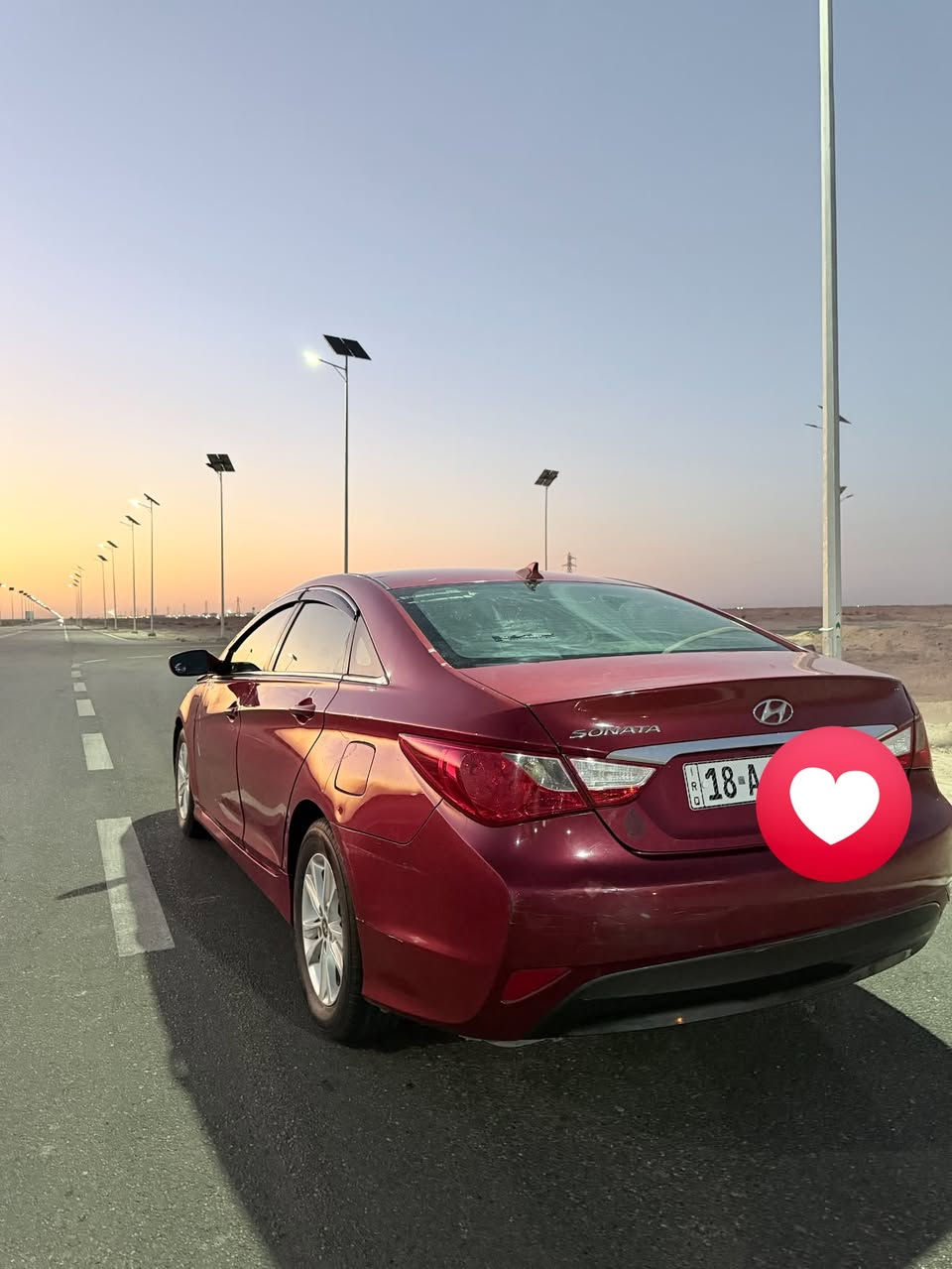 السلام عليكم 
سوناتا موديل ٢٠١٤ وارد امريكي محرك ٢٤٠٠ 
رقمها بابل الجديد سنويتها ما ساقطه 
السياره مكفوله من محرك وكير وداخل وحتى كشرها نظيف وما بي قطعه مبدله ولا صبغ بس انتوا تعرفون السياره ما تسلم من الشارع 
امانه الله السياره خير من الله بس الواحد يحجيها مثل ما هيه محتاج فلوس ورايد ابيعها وانشالله متمهل بيها الماخذها 

#سعر /٩٨ وبيها مجال للشراي 
وهذا الرقم للتواصل / ***********
