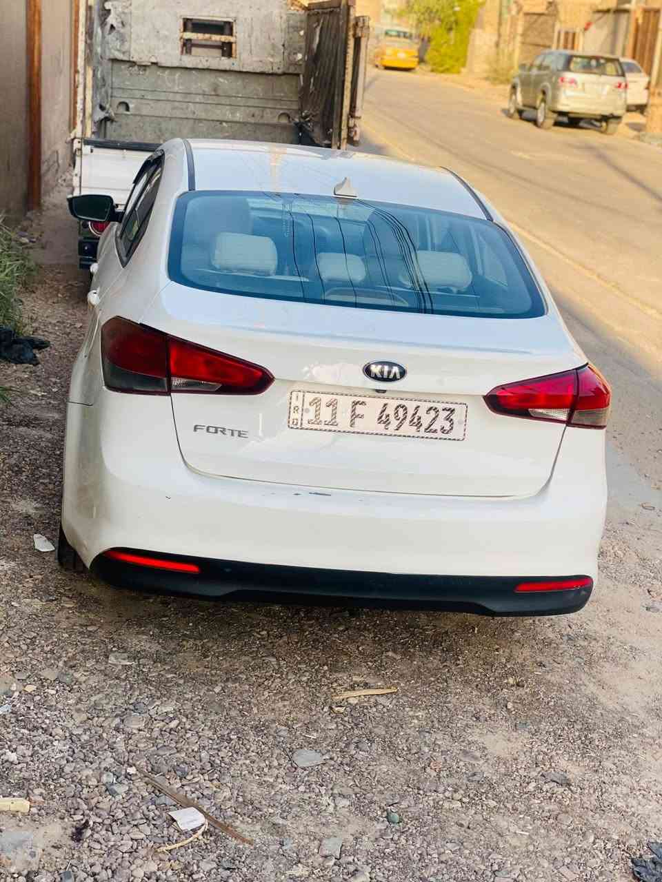 سلام عليكم كيه فورتي موديل 2018
سياره جاهزه من كلشي ماتصرف عليه ربع  كير محرك مكفولات مكينه 2000 دوش سونار مرفق بل منشور سياره بسمي اريد تحويل هزه جديده سعر 110بيهه مجال بصيط متوازي عله بيعتهه***********
