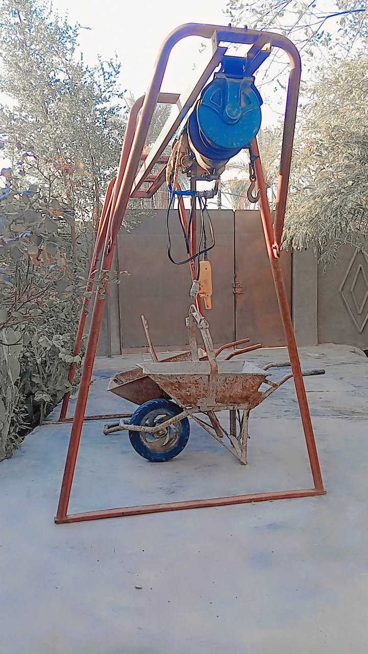 سلام عليكم ونج مستعمل شي قليل ويا 2عرباين نقص تاير وحده منهن  للبيع سعر ٥٠٠ بي مجال شي قليل بلدروز شارع لعلوه للاتصال***********
