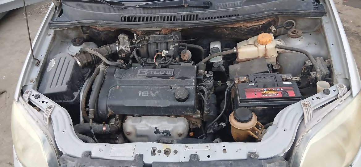 ٢٠٠٨ خليجيه  كير عادي بيها فقط جاملغ صبغ جاهزه مكينه وكير وتبريد ؟؟ السعر المطلوب ٤٥ وبيها مجال 
مكلف بلنشر .. رقم صاحب السياره ***********
***********
