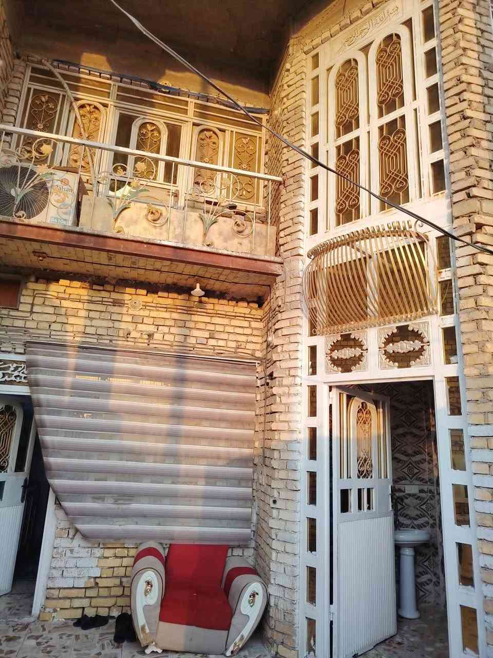 (سلام عليكم بيت البيع طابو رسمي بحي الجامعي مقبيل مدرس متميزين) (مساحه ٢٠٠)  ***********☎
