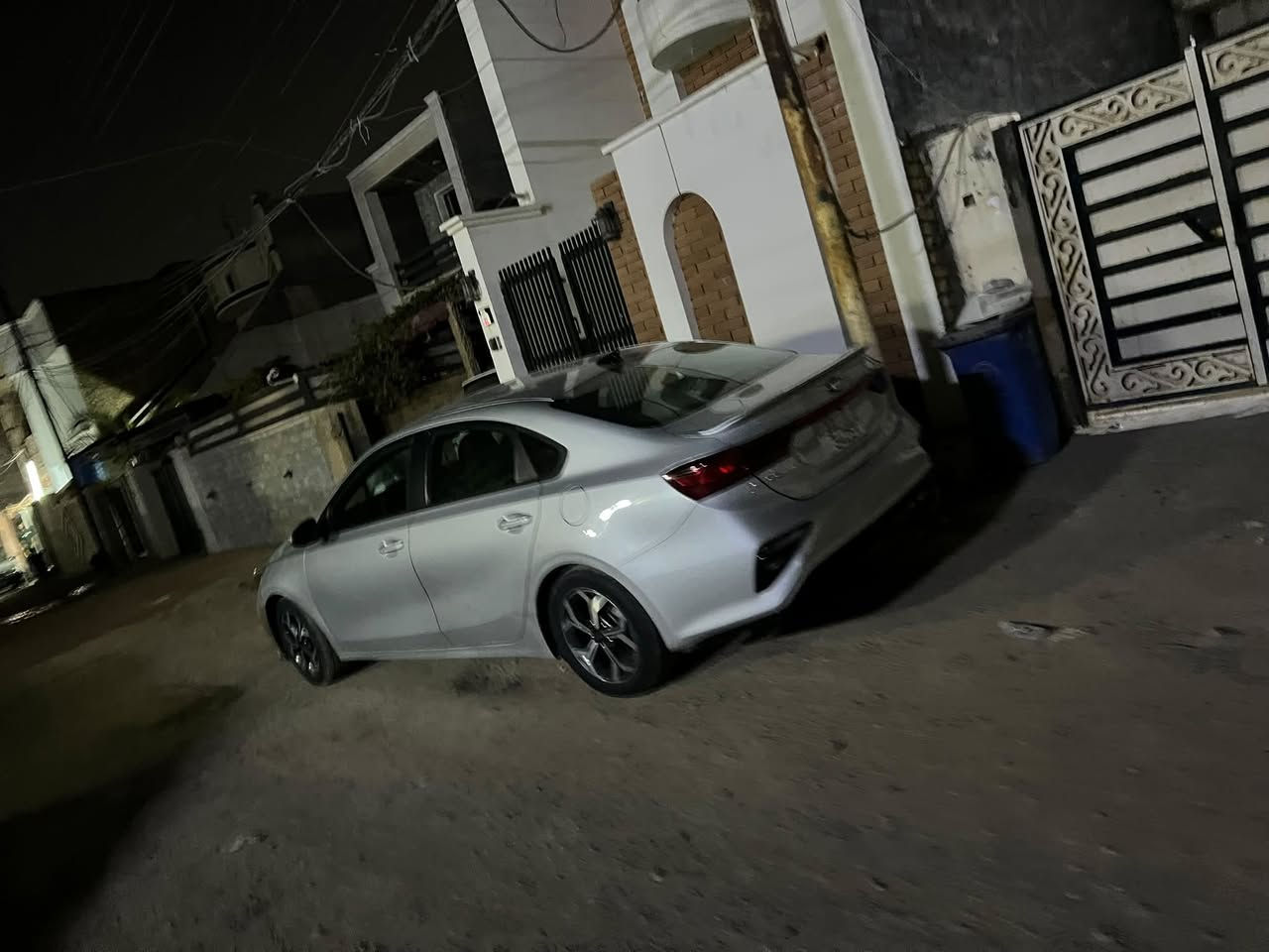 سلام عليكم
فورتي للبيع موديل 2021 رقم بغداد كير At المرغوب السياره جاهزه من كلشي ما بية اي نقص حادث السياره بنيد بدون ايرباك
رقم الهاتف ***********
مكانها بغداد الدورة السعر ١٢٣
اخوان للمصداقية السيارة نشرتها حتى بلا ما اغسلها ولا المع صورها وبالحقيقه احلى من الصور

