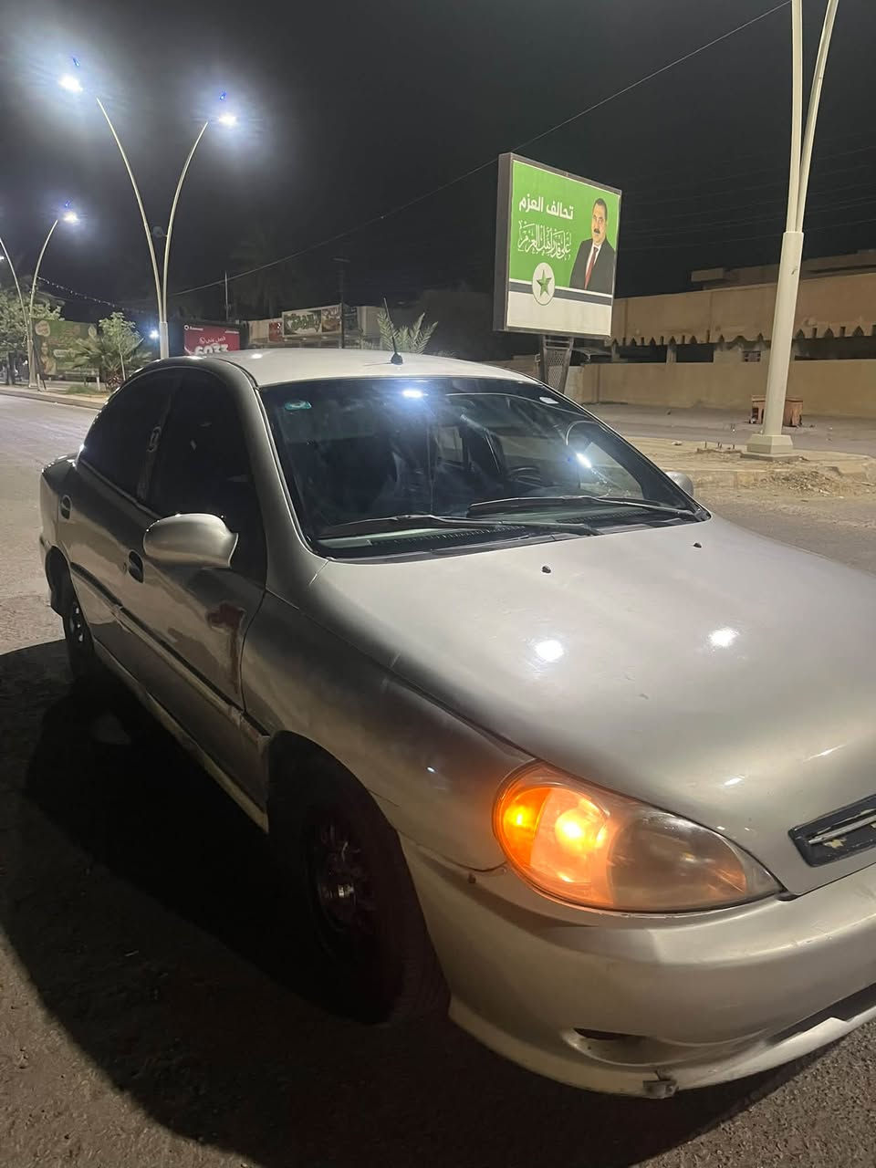 سلام عليكم كيا ريو موديل 2000
كير مكينه شرط  
عليها منضومه زنون 150 w
سستم صوت 
شاشه 
تخم تاير جديد 
السياره يرادلها مشط وبور بريك 
السعر 37 وبيها مجال 
مكاني صلاح الدين سامراء 
للاستفسار 
***********
***********
مامتواجد عل نت
