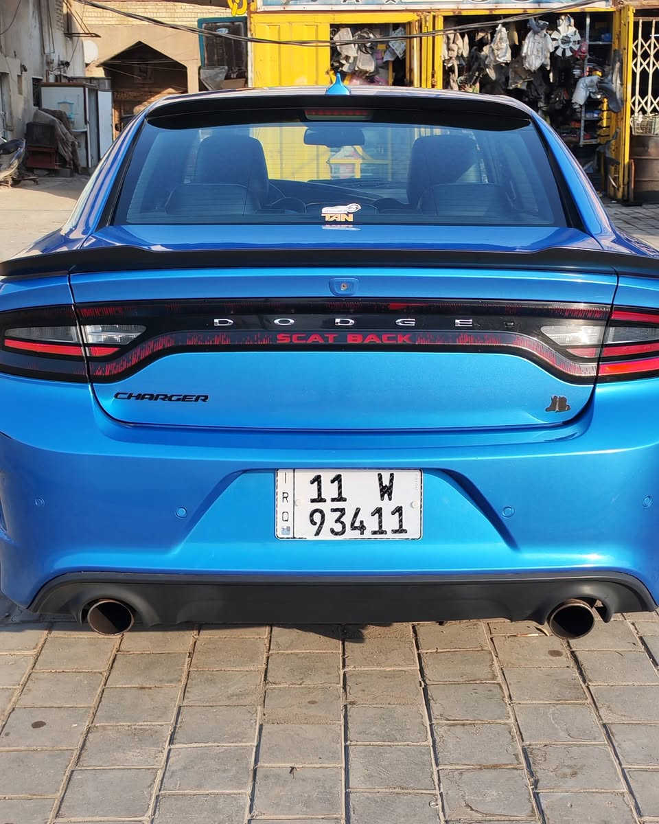 ✈️🔥جارجر سكات باك لون بحري
Scat pack2018  /6400
  السعر 178$وبيه مجال 
وارد أمريكي  نظيفة جدا وماناقصة اي شي
  فول عده الفتحه سياره بدون رباك كلهن سليمات
#الموديل : 2018. ( امريكي) . حادث  خشم البنيد وجاملغ  والباقي كفاله مكينه كير اكسل كلهم كفاله 
 شاصي سليم وبيه اربع اصابع بخشم الغد صور الحادث والسونر بالمنشور سياره تقره دبل كود (صبغ ثغين) 
#المحرك :  . V8 . 6.4
#العداد 98 ml قابل لزياره 
رقم بغداد الجديد وهزه جديده  شرط تحويل  
 المواصفات :
* تحذير الخروج عن المسار . 
*  نقطة عمياء . 
* مكابح رياضية (برمبو) . 4 بستم 
* لايت LED . 
* كاميرا خلفية . 
* امكانية التحكم بوضعيات المقود كهربائيا . 
* كزوز سستم . 
* حساسات خلفية . 
* ويل قياس 20 أنج 
* سستم صوت ALPINE . 
* تشغيل عن بعد . 
* مقاعد رياضية حضن 
* المقاعد الأمامية تبريد وتدفئة . 
* نظام خرائط GPS . 
* شاشة كبيرة قياس 8.4 أنج 
* تدفئة ستيرن . 
* كير شفتر بالستيرن . 
* جناح خلفي . 
* بلوتوث تلفون . 
* محدد سرعة . 
* كشن كنتاره
_ تخم ويل سكات الجديد 
_تخم تاير جديد 
اعتذر عن المراوس بيع فقط
📍مكان السيارة ( بغداد_ مدينة الصدر) 
***********
