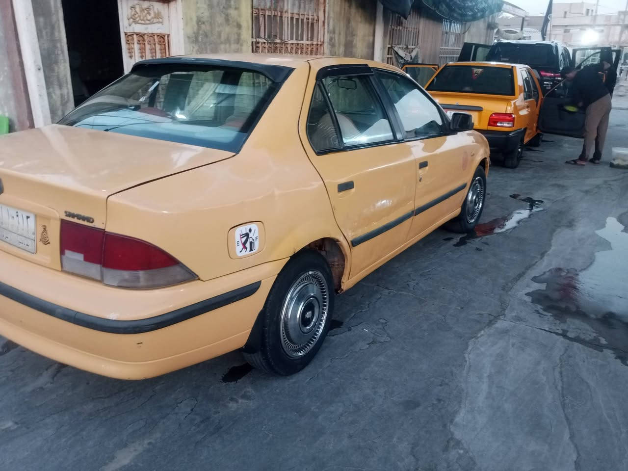 سمند موديل ١١رقم قادسية السيارة جاهزة مكينه وگير وحدادية مصفرة هيئه وغرامات سنوية مامنتهية العنوان الديوانية  السعر، ب٢٢رقم الموبايل ***********
