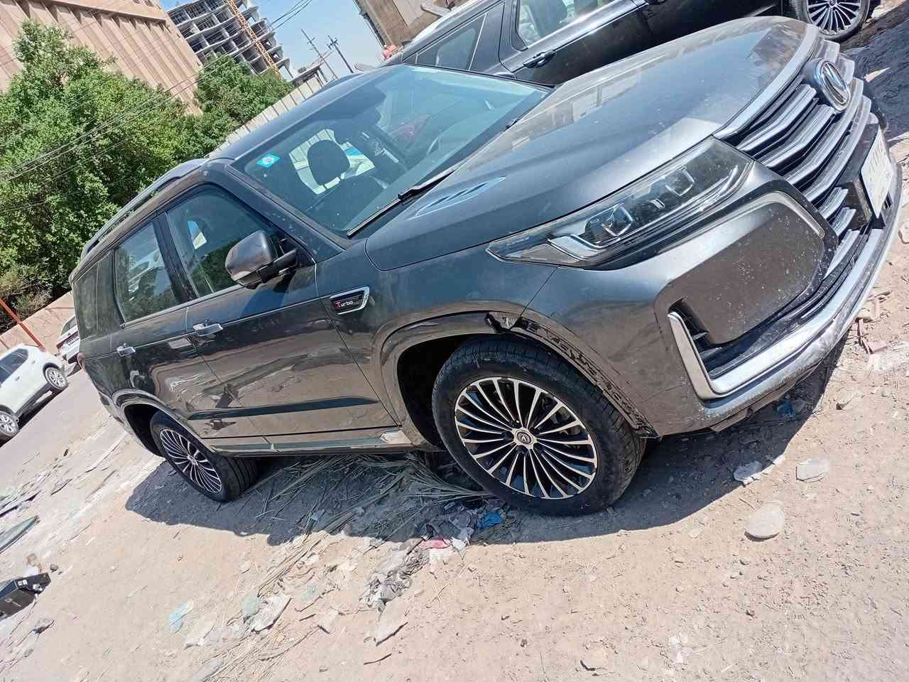 شانجان موديل ٢٠٢٢ فول موصفات سياره معروضه يمي وصاحبه مايعرف شنو بيه صبغ واحتمال مقفوله الي يعجبه يجي يشوفه ويدخله سونار مكان سياره كراده *********** السعر ٢٠مليون وبيه مجال شي بصيط
