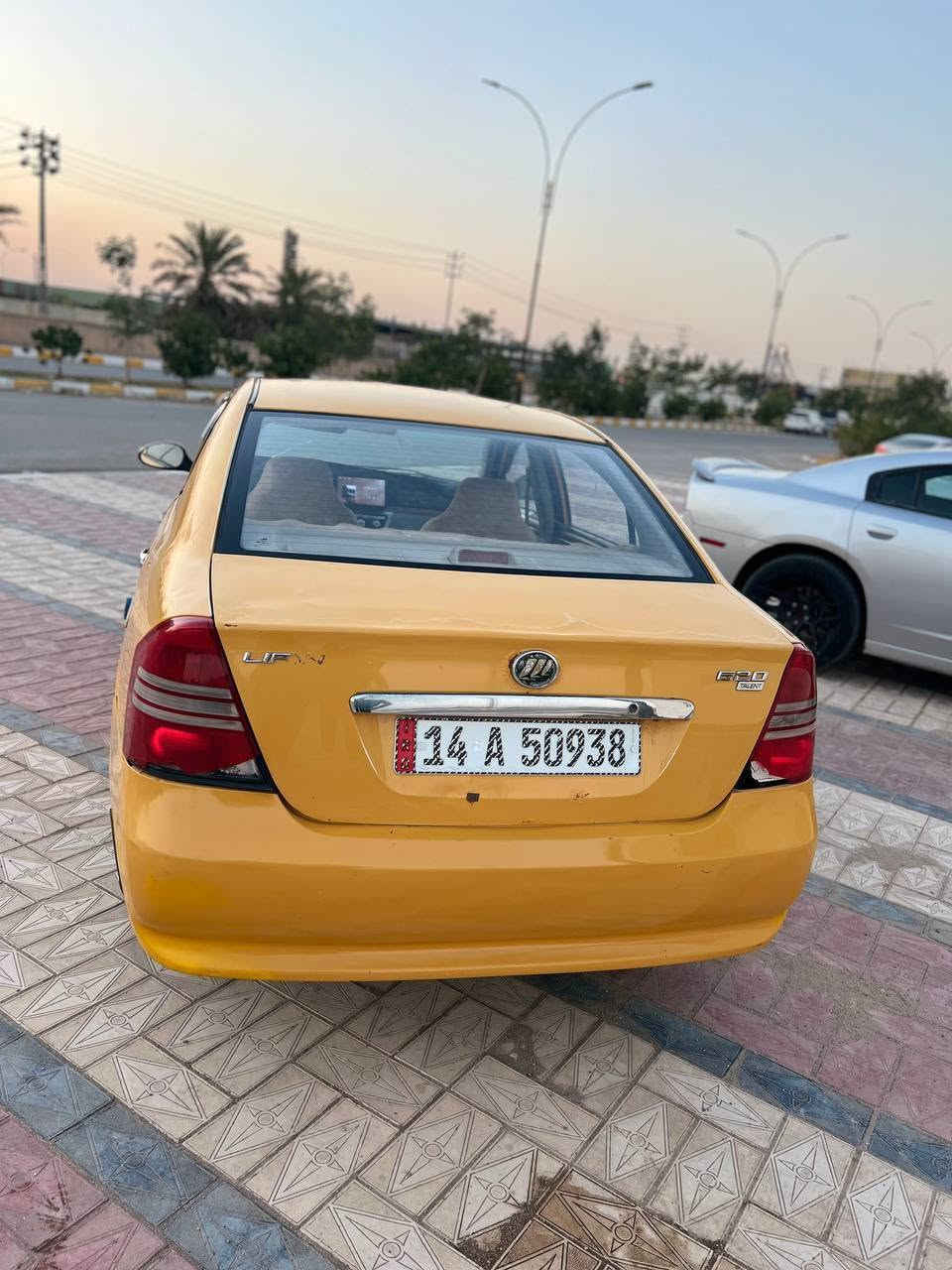 ليفان محور كورلا 1600 سياره جاهزه من كلشي كهربائيات تبريد حداديه  مابيها نقص رقمها بصره مشروع وطني المكان ناصريه مركز السعر 39 وبيها مجال قليل ***********
