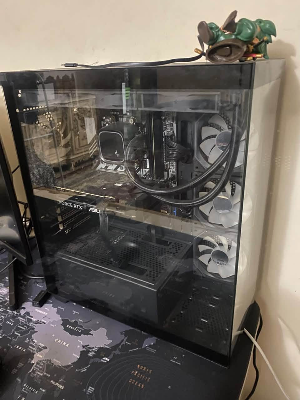 RTX 5060ti 16GB Asus 
Ryzen 5 7600x
Mb gigabyte z760prime
SSD 1TB
SSD M.2 1TB
RAM 16GB DDR5 5200mhz
Liquid cooling 360mm
Psu 750w
شاشة Odyssey g5 curved 2k 165hz  27inch va
السعر 2150 وبي مجال
للتواصل واتس ***********

نص مكتوب في الصور:
- Hz 1.035 V 93 W 1076 RPM 14001 MHz | CPU 41 % 62 °C 4996 MHz 59.7 W | LAT 3.9 ms 0 ms LEGEND Extraction Point Inactive Extraction Point Extraction Point Trigger Mission MandelBrick Decoding Station Boss Task High-Value Point 66% Mark Zoom Shift Hide Icons Hold to Talk