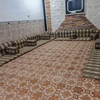 ديوان أرضي • ٦ مخاد • نظيف