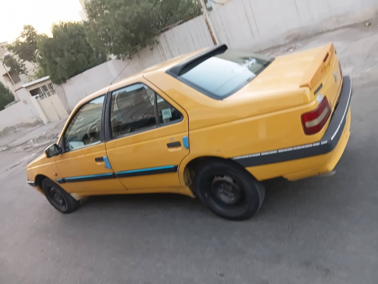 للبيع
للبيع 
بيجو اكد موديل ١٦
كير محرك مكفولات 
حداديه خلفي امامي جديده 
تخم تاير جديد 
تبريد ثلج 
السياره جاهزه من كلشي 
ضربه قويه مابيه 
شاشه اندرويد 
منضومة زنون يخبل 
رقم انكليزي بغداد تحويل مباشر 
مكاني بغداد كراده 
السعر ٣٤ مع المجال 
للاستفسار 
***********
