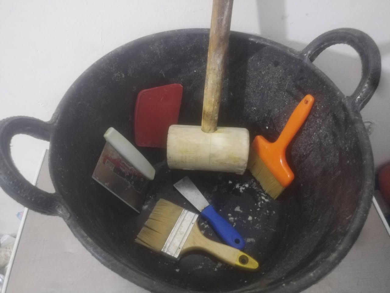 السلام عليكم غراض للبيع مكاني حي العامل شارع ٨٤ الرقم واتساب ***********
