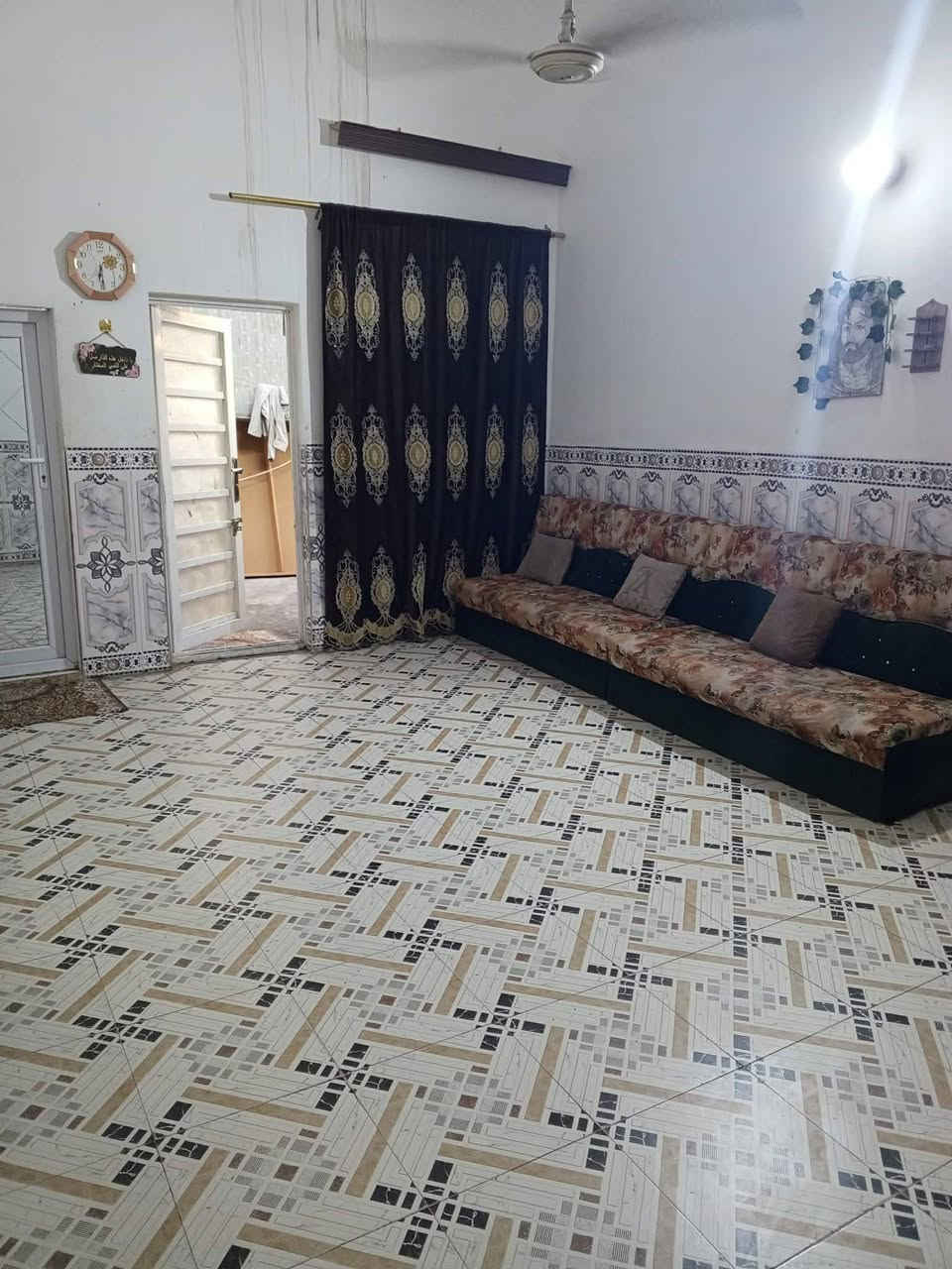 السلام عليكم
بيت للبيع المساحه ١٥٠ متر العنوان بالسده حي النصر الثاني خلف المدرسه على الشارع العريض داخل فرع البيت كلش نضيف وجاهز يتكون من / غرفه + صاله + ستقبال + مطبخ + حديقه + صحيات السعر المطلوب ( 33 ) مليون وقابل لتفاوض الاستفسار اكثر / *********** // ***********
