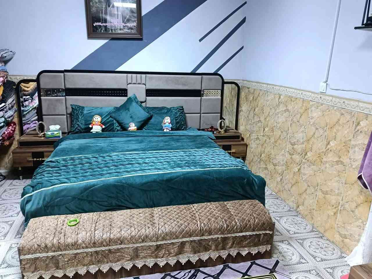السلام عليكم غرفة تركيا
8قطع العنوان بغداد الطالبية 
السعر 750بيه مجال بسيط
الرقم ***********
