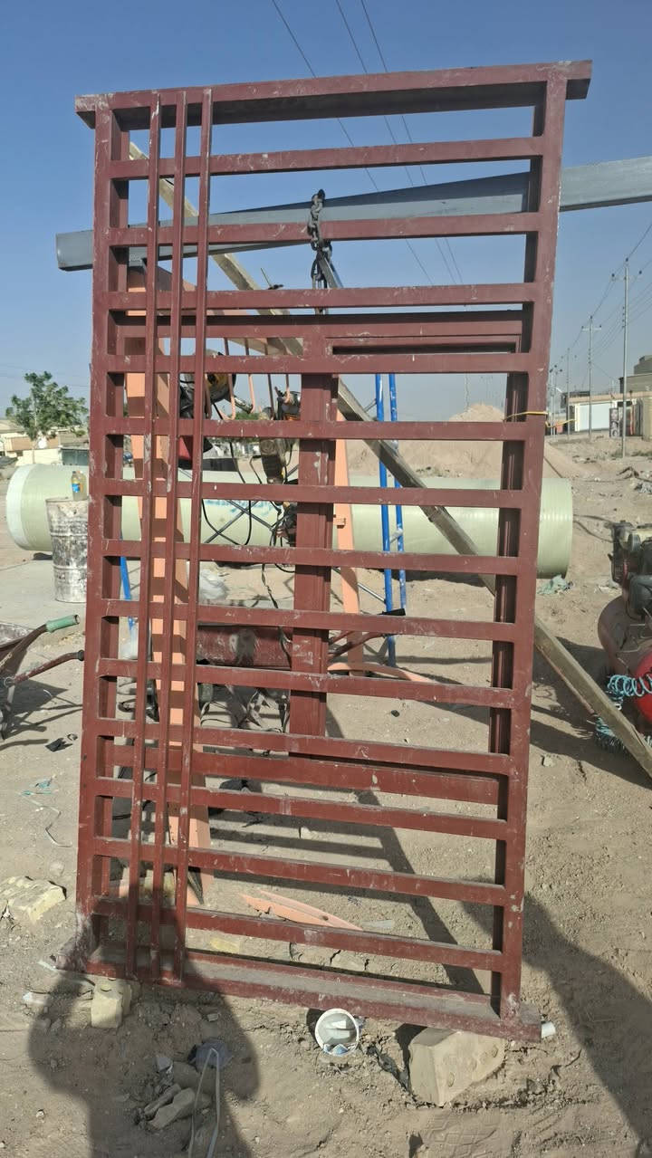 شباج طول 200  عرض 110 سعر 100 وبيه مجال قليل ***********
