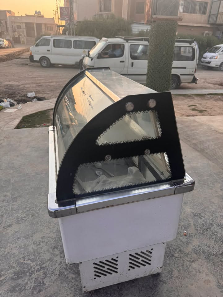 براد مقبلات • بغداد