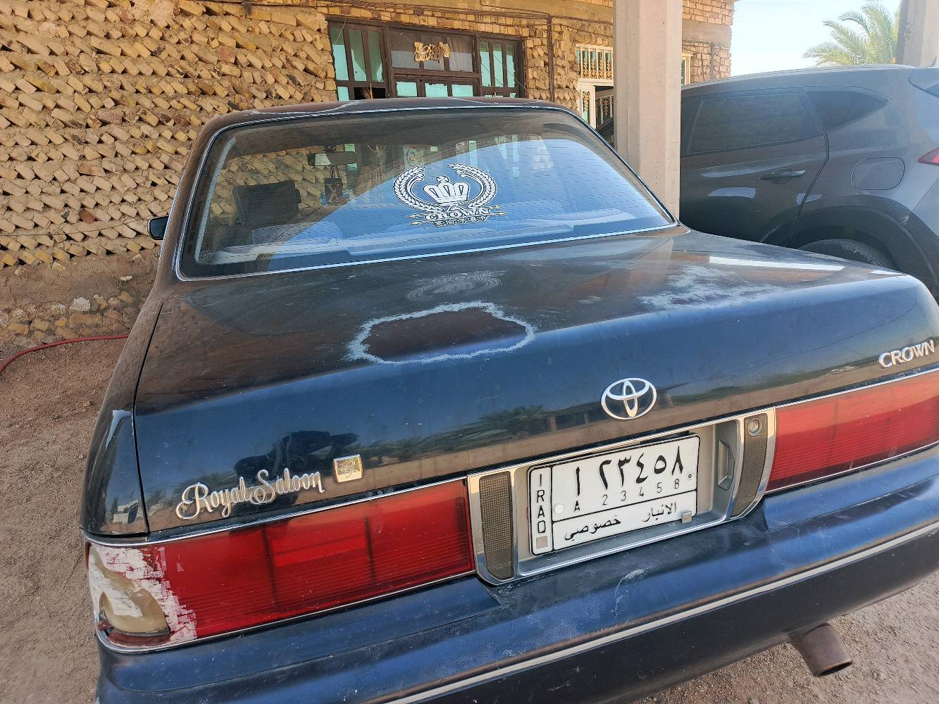 ارنب موديل ٩٤ مكفوله من الصبغ والضربه والخياس وكص ونقل جثه  غرفه السياره جديده شاشه دشبول مكينه ٣٠٠٠ ديلكو حداديه جديده تبريد ثلج منضومه جديده سنويه لل ٢٨ مكان السياره الديوانيه الحمزه الشرقي السعر 70 وبيه مجال علما ان صاحب السياره المالك بالحمزه الشرقي
