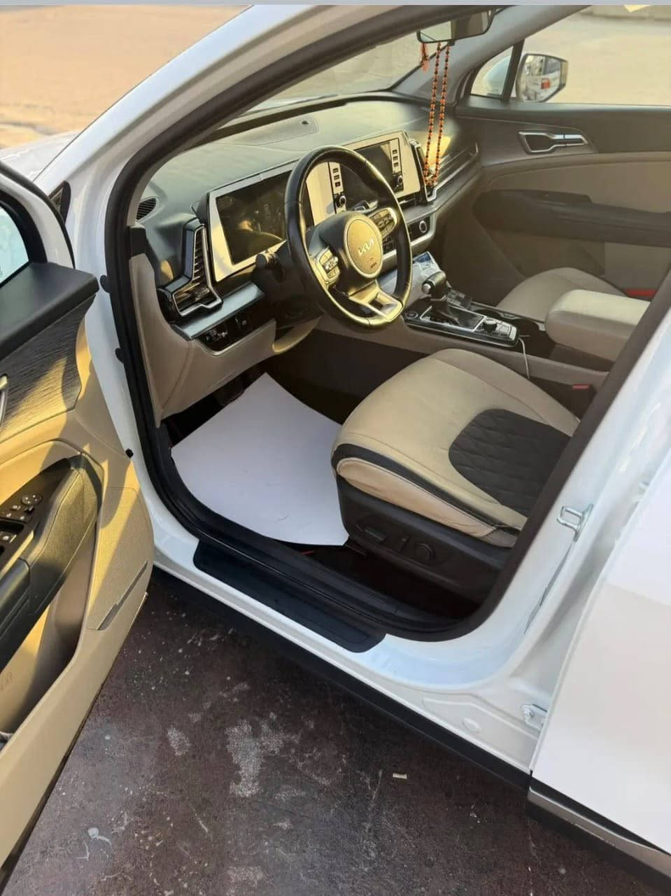 سلام عليكم  كيا  سبورتج  موديل  2024 خليجي  كفالة  عامة   من دعامية  للدعامية  

بيها رواجز  وديتة   للشركة  كالوا  حتى  لو  يتبدلن  يرجعن  نفس  الشي  

سعرها  220 وبيه مجال  واني  مشترية  قبل  5 اشهر  ب235 ورقة  وحتى  مكاتبة  بعدها موجودة  

سيارة ماشية 19 الف كيلو  

موقعها  بغداد المنصور 
***********

