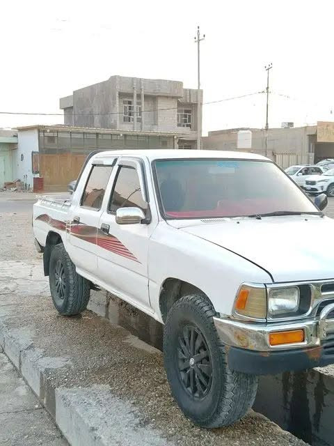بيك اب دبل قماره هايلوكس موديل 2001 تخم تاير جبلي مكينه وكير واكسل كفاله بيع أو مراوس رقم سليمانيه مكان السياره ابو غريب ***********
