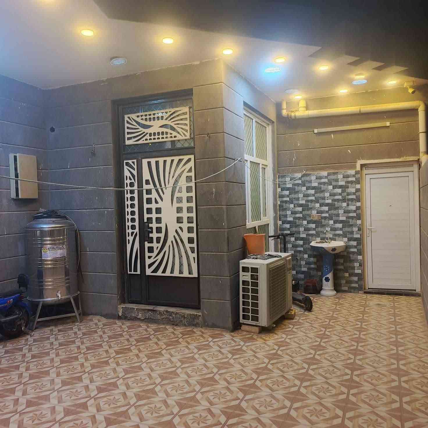 🏠 بيت للبيع مساحة 200 متر بناء 2024 حديث 🏠 
يحتوي على استقبال+مطبخ حار بارد+ صاله+ غرف نوم عدد 2+ حمامات عدد2/
 وسعره جدا مناسب 

🗺 الصويرة حي العسكري الجديد 🗺

للاستفسار اكثر التواصل ع الرقم *********** اتصال فقط، رجاءا
