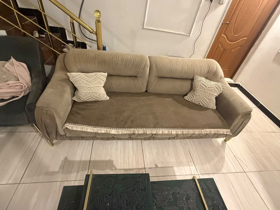 نص تخم • ٥ مقاعد • فرش برلنت