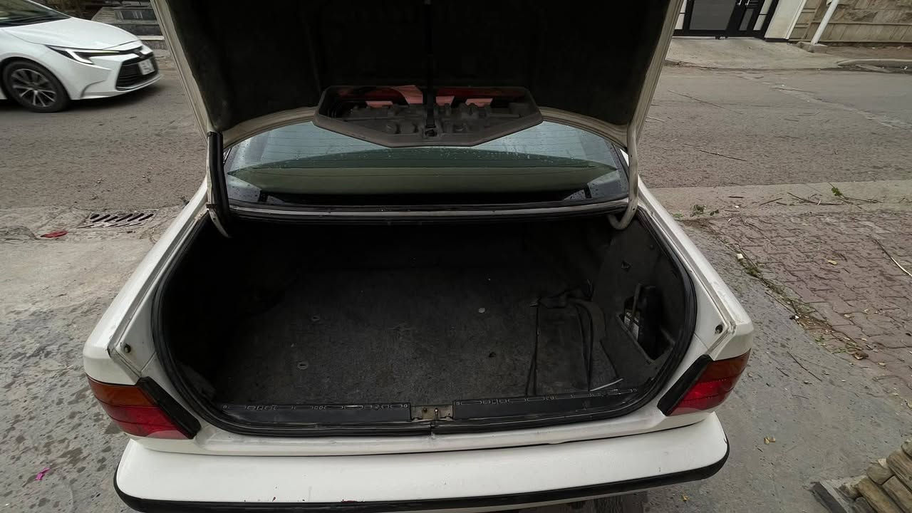 سلام عليكم من رخصه مدير لكروب
BMW540اصل بليته وسنويه 
سياره فلول مواصفات سلايت طكتين غرفه جلد دعاميات mاصل تخم ويل وتاير صلنصه M5 قفل اكسل كير ومكينه مكفولات //جددت لوحات وسنويه قبل 20يوم وبسمي تحويل مباشر  سياره جاهزه  للاستفسار اتصل ***********

