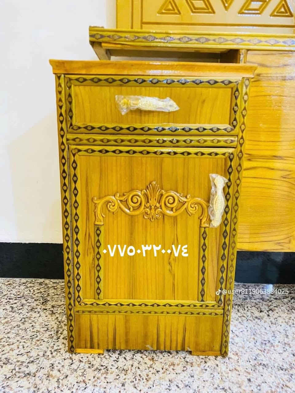 جديد

نص مكتوب في الصور:
- ***********
- ***********
- user8119063884025