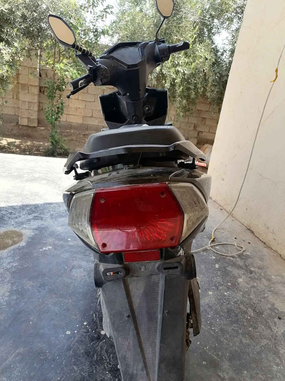 السلام عليكم موطور شحن للبيع بطاريات كلهن جدد بس وحده  قديمه واكفه وكفت عندي ليوم باقي جديد سعره 490 اتصال ***********
