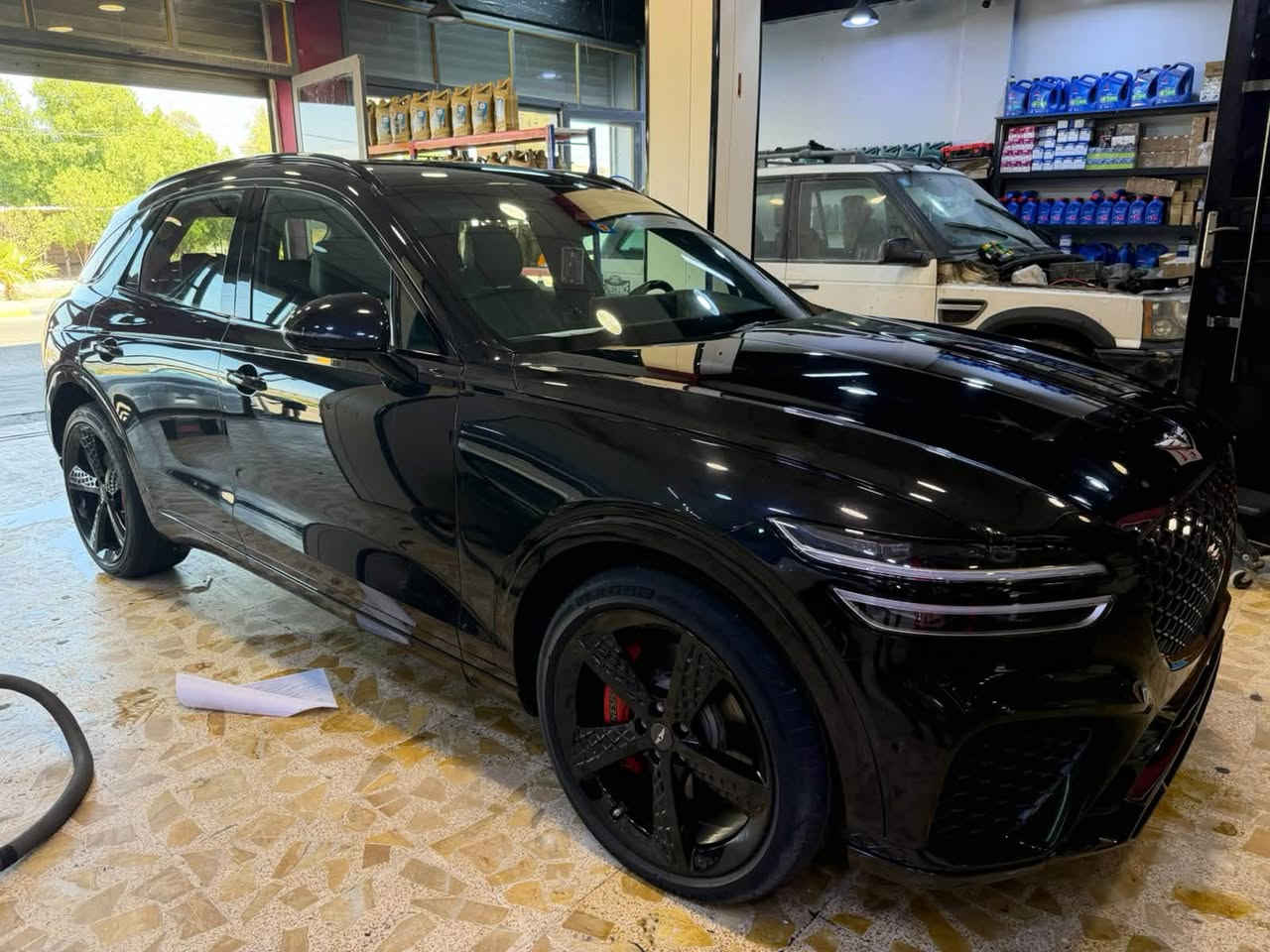 Genesis  GV70 S 2024  

‎ المحرك 6 سلندر / 3.5 تيربو       

أعلى مواصفات بجنسس 

  فتحة سقف (بانوراما)  

كامرات 360

كشن السايق مساج 

تشغيل عن بعد 

بانوراما  

5 وضعيات قياده 

كيجات ديجتل 

حساسات خلفي امامي

كشنات كهرباء

كشنات جلد اسود 

صندوك كهرباء شفط

كير ماوس 

شحن وايرليس 

تدفئه وتبريد بل كشنات 

فول تحكم 

رادارات 360

مري شفط 

ترحيب شعار جنسسز عن الاقتراب

سايد بريك بصمه

بصمة ابواب

تحديد مسار

كشن السايق ميموري

لايتات لد 

بكلايت لد

رادار امامي

اوتو هولد 

شفتات بالاستيرن

هيتر بالاستيرن 

شحن وايرليس 

استيرن كهرباء

ماوس تحكم

قطعتين تبريد

هيترات بالكشنات الخلفيه

تتقدم وترجع بل بصمه 

كامرات جانبيه 
 
حادث السياره خشم البنيد وربع جاملغ امامي جهة الصدر 

اخوان السياره احلى من الصور وجديده 

مكينه + كير + راديترات + لغود وشواصي مكفوله وشرط السونار 

🛑 السعر 355$وبيه مجال بسيط 🛑

رقم بغداد بأسمي مكاني ميسان/عواشه 

 للأستفسار ***********
