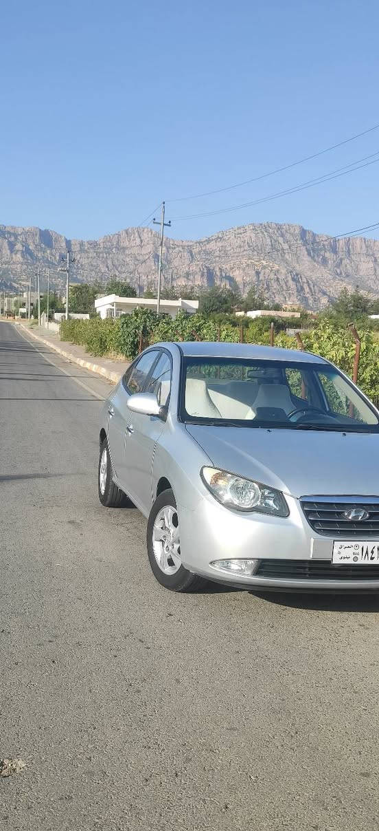 ئاڤانتی ٢٠٠٩ ی ناو زەردی فول فولی بێ سڵایت   سەیارەکە کۆدە  دەعم و لێدراو و کەڤەر گۆڕاو خایسی و گێڕ و مەکینە و تەبرید و تەقە و ڕەقە بەشەرت سەیارەکە ڕەقەم یەک جوان تەبرید لەمس کوشن جڵد و هیتەر  سوکان ڤۆلیۆم شاشە ئەیبی ئێس  سێ گێچ حاسەی دواوە  لایت ئەوتۆ ئاوێنە شەفت نرخی ٤٦ گەڵا و معامەلەیەکی کەم ***********
*********** ناویشان ناحیەی بالیسان رانية, السليمانية
