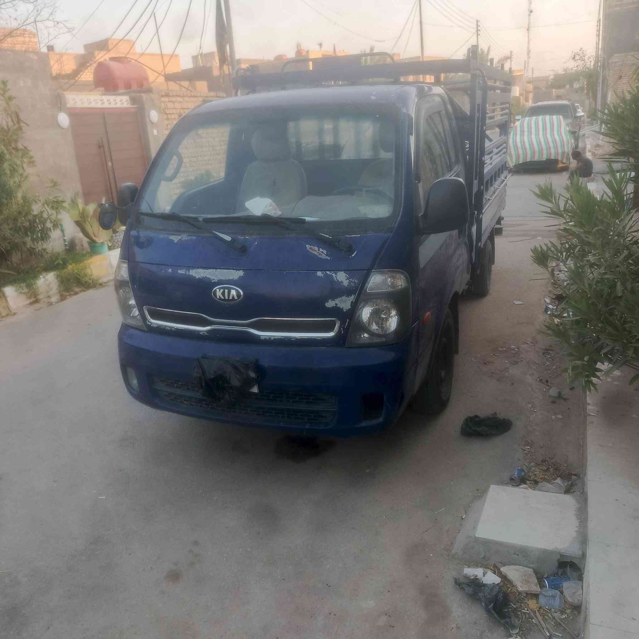 السلام عليكم  بنكو مسكر نثيه.  رقم قادسيه. سبعه كير محوره مكينه سبلاين. مكفوله من الضربه  والصبغ 115 وبيه مجال   السياره عله وضع الشركه مكانهه الناصريه  ***********
