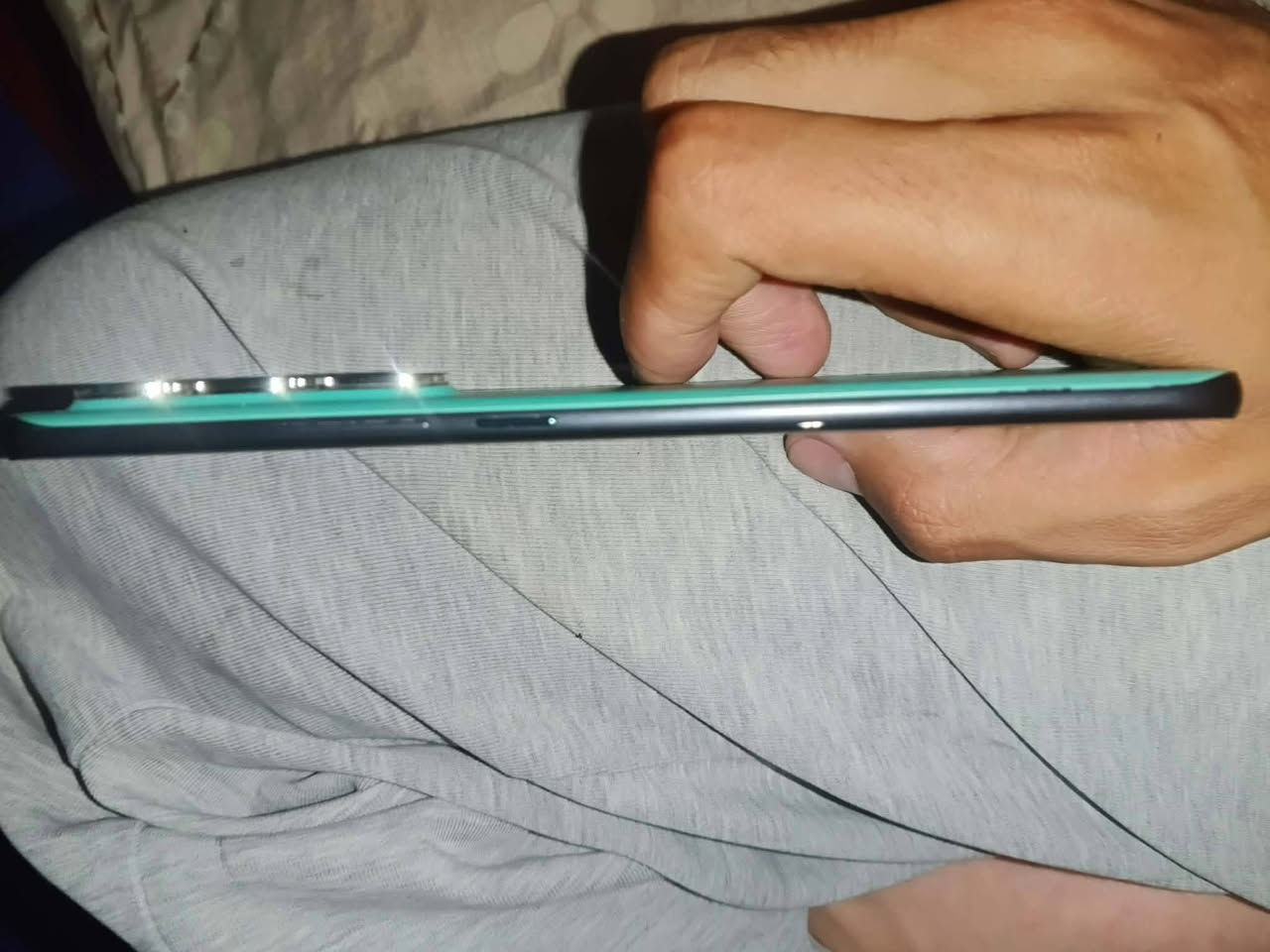 انفنكس هوت60ابرو ابلاص متوفر مراوس الجهاز موجوده ملحقاته تجي تفحص ما مستخدم اهواية اقل الشهر أو تدلل متوفر ماسنجر أو الاتصال على هذا الرقم *********** ،،
