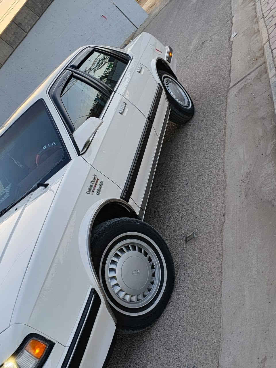 اولدز موبيل ١٩٩٠ سياره جديده بمعنه الكلمه  رقم بغداد مكينه وكير مكفول وحداديه شركه من دعاميه لدعاميه ماشيه ١٦٠ حقيقي لاتحوير ولاتبديل ولاتعمير مكان واسط  ***********
