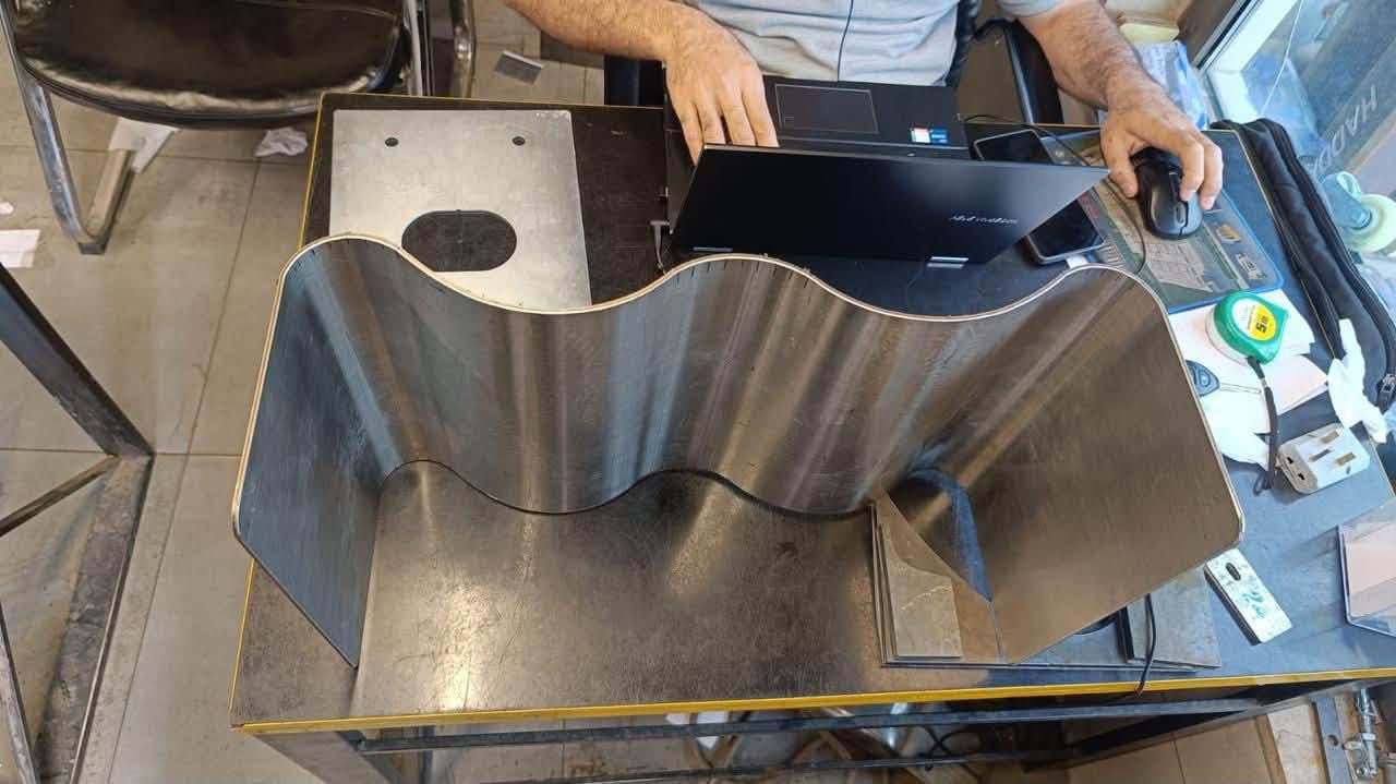 • الفكرة تبدأ بخيال، والتميز يبدأ بتصميم،
والنجاح بإتقان التنفيذ.

تم تنفيذ ديكور تغليف وجهه مجوهرات في مجمع امباير ستانلس ستيل (3 ملم ) 304 مقاوم للصدا ديكور عصري وأنيق "رؤية مستقبلية، وتصاميم انسيابية تجعل من مبناك تحفة هندسية تجذب الأنظار."

لمزيد من التفاصيل 
*********** متاح واتساب 📞
