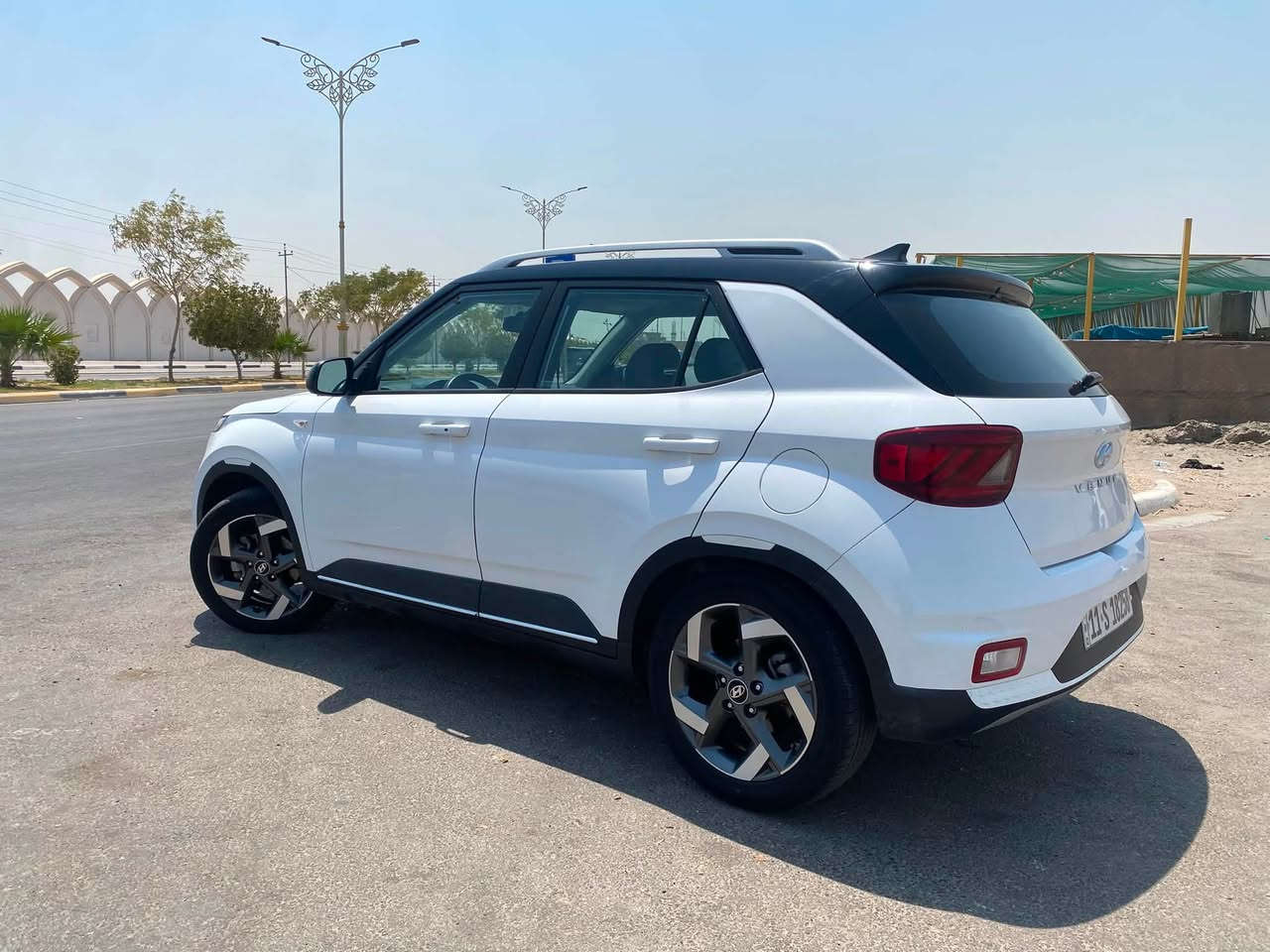 فينو 2022
رقم بغدا باسمي 
ماشيه 37 الف 
فقط بنيد صبغ 
فول الفول بصمه ابواب 
تو كلر كشنات تدفئه 
رادارات اماميه وجانبيه 
حساسات كامراه دواره تبريد بيانو 
فول الفول 
*********** 
130$
