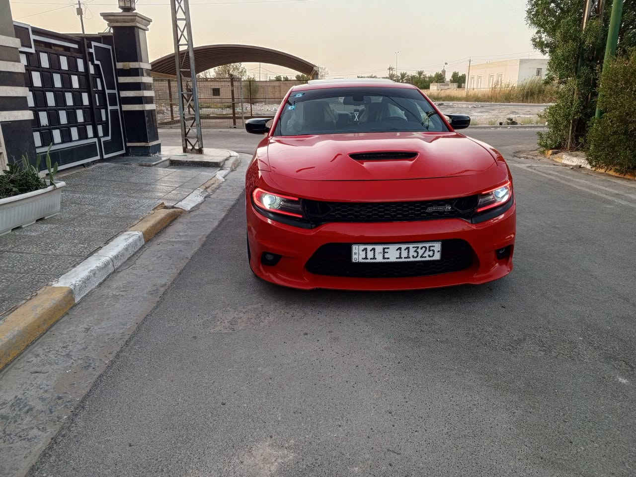 السلام عليكم جارجر موديل 2015 رقم بغداد دولي بسمي مواصفات ارتي ماكس فول صالنصه رياضي صوت كلش حلو تبريد ثلج كير محرك جدد منضومه زنون ولون طماطه جميل كشنات تتفئه تبريد يعني تتونس داخل السياره ماكو صيف شته لازم تلبس قمصله وتصعد وين الشراي السعر 159وبيه مجال محرك 5700 مكان بغداد حي العامل والشراي يتصل ويدلل ***********
